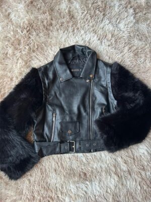 Campera Biker con Mangas de Piel Desmontables - Talle L