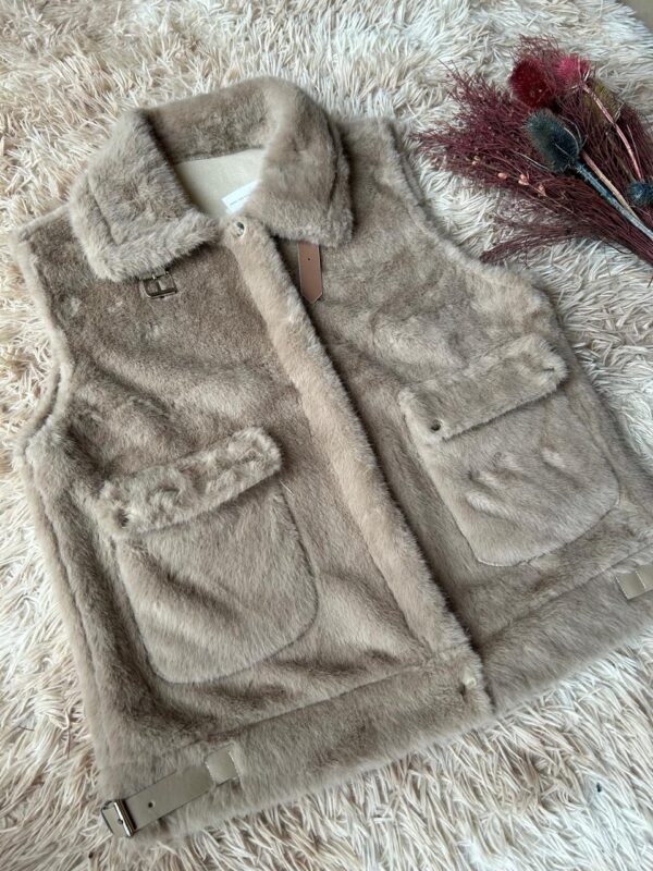 "Soft Nomad" – Chaleco Luxe