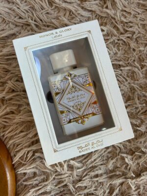 Bade’e al oud honor y glory de Lattafa dep de 100ml