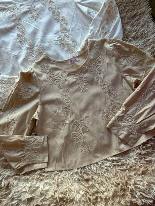 Blusa Bordada
