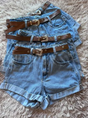 WhatsApp Image 2025-10-04 at 11.33.21 Short de Jean con Cinto
