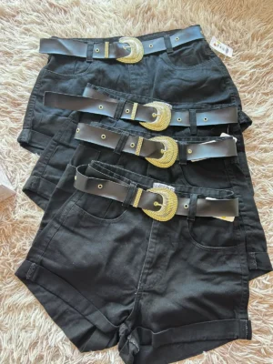 Short de Jean con Cinto