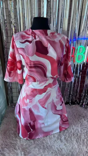 Vestido/Mono Pink – Espalda Descubierta