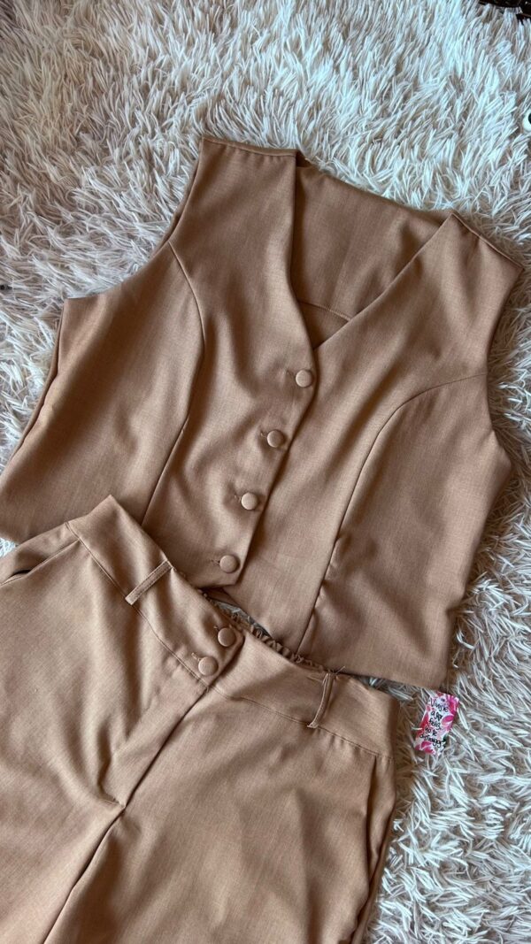 Conjunto Sastrero Chaleco + Short