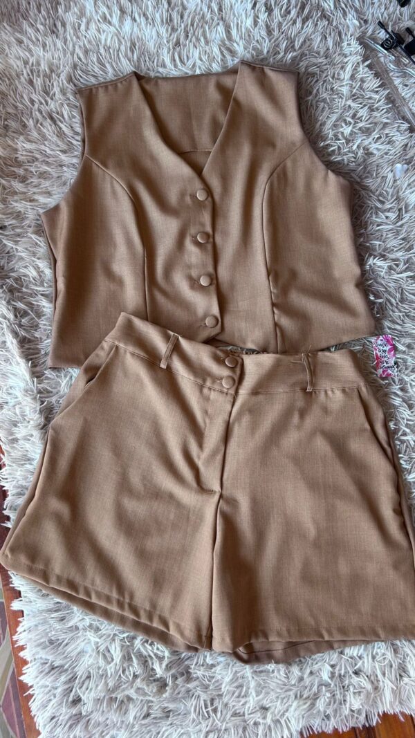 Conjunto Sastrero Chaleco + Short