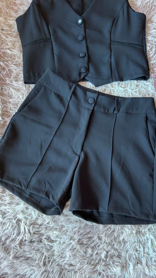 Conjunto Sastrero Chaleco + Short