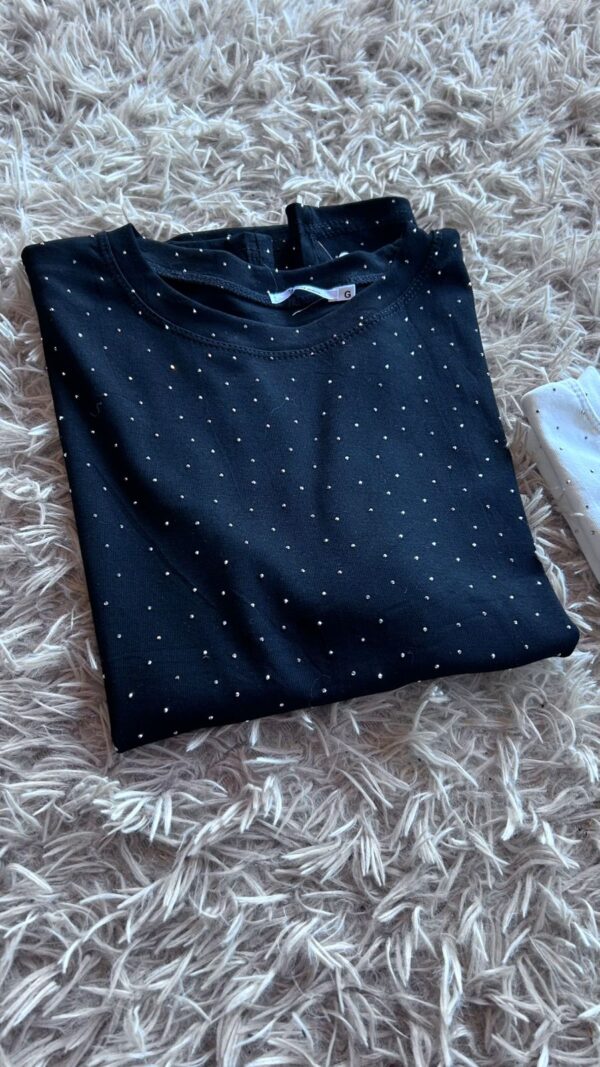 WhatsApp Image 2026-01-12 at 10.31.48 (2) Remera Con Strass