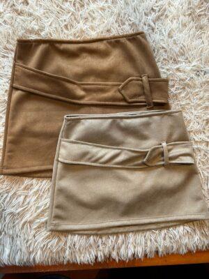WhatsApp Image 2026-05-09 at 19.16.37 Falda Skort Gamuzada con Detalle de Faja