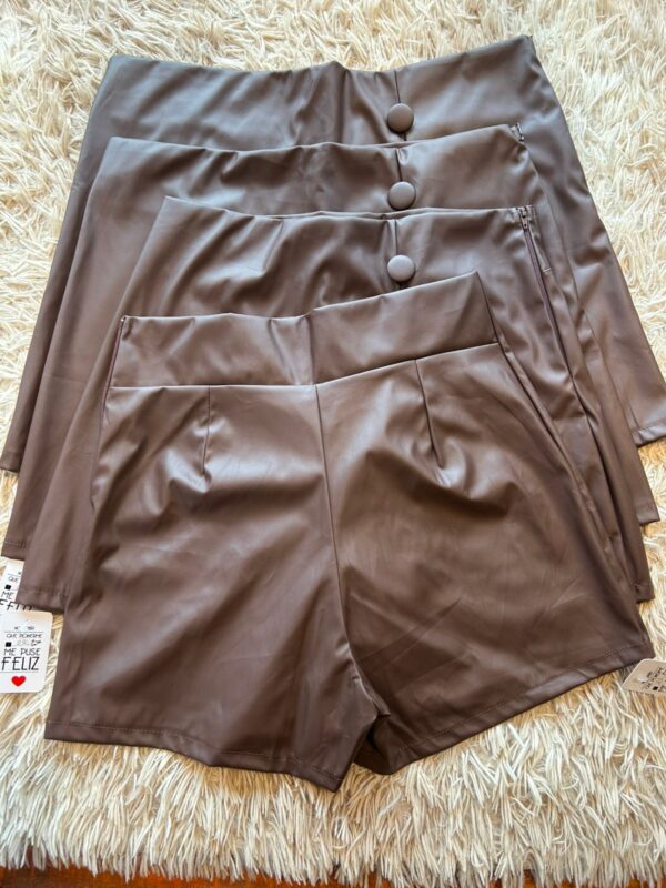 WhatsApp Image 2026-05-09 at 19.17.37 Skort Chocolate Engomado