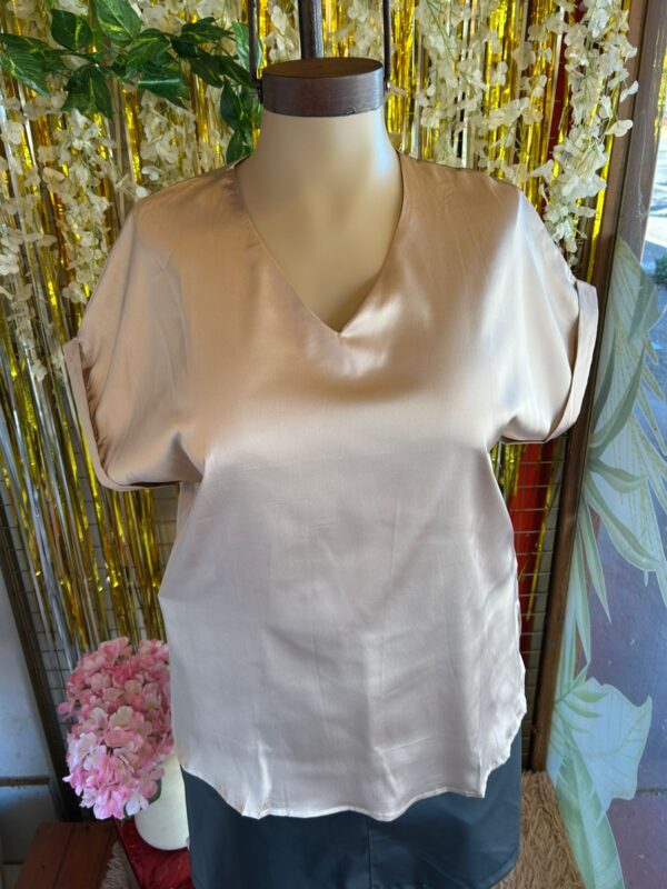 Blusa de Gasa con Aplique Desmontable