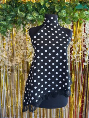 WhatsApp Image 2026-05-23 at 11.14.04 Blusa Musculosa Halter con Puntilla