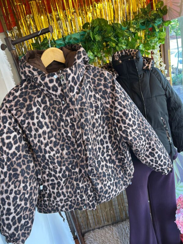 WhatsApp Image 2026-06-03 at 11.16.41 Campera Reversible