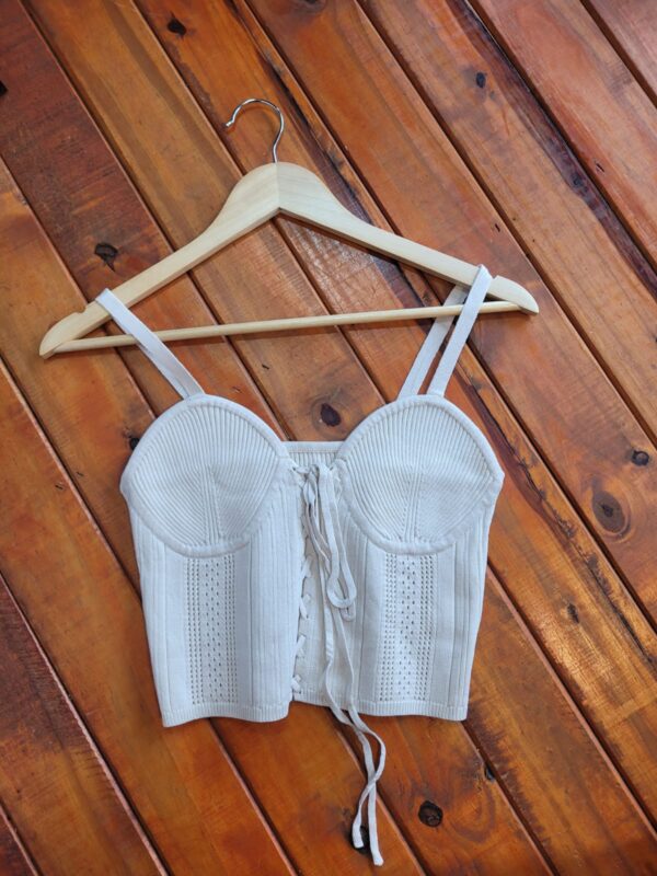 WhatsApp Image 2026-09-09 at 10.42.21 Tops Varios Modelos