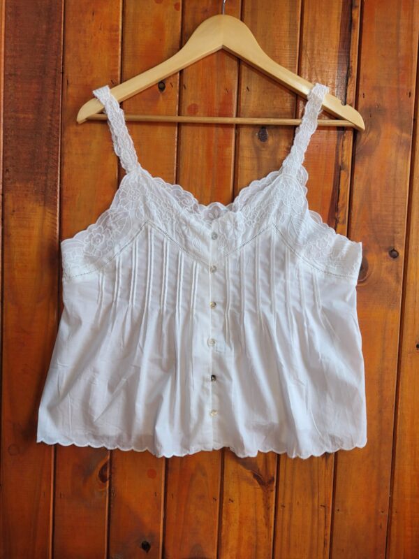 WhatsApp Image 2026-09-09 at 10.43.28 Tops Varios Modelos